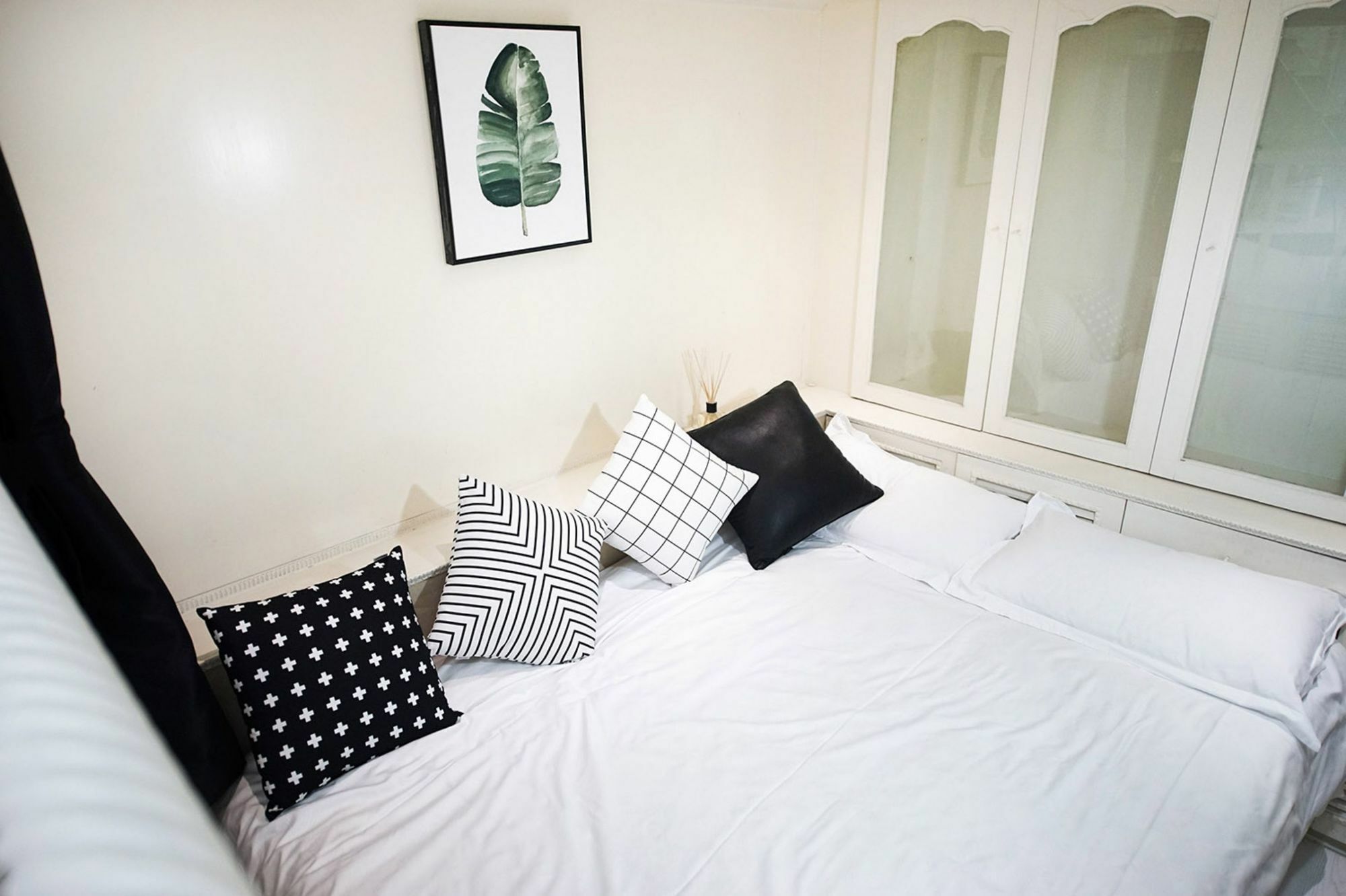 Wild Strawberry Apartment