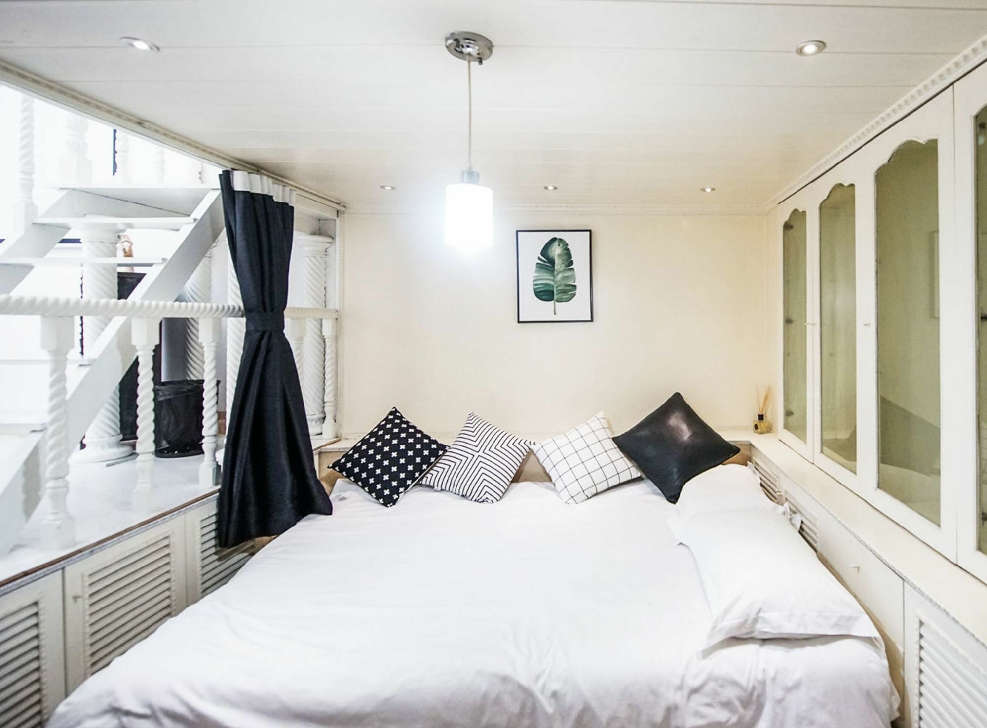 Apartemen Wild Strawberry Shanghai
